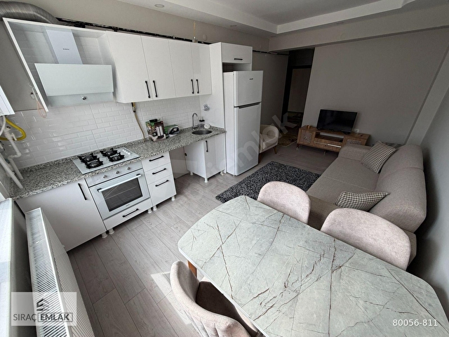 LAGOM HOTEL YANI AÇIK OTOPARKLI KAPALI BALKONLU TEMİZ EŞY. 1+1 - Görsel 10