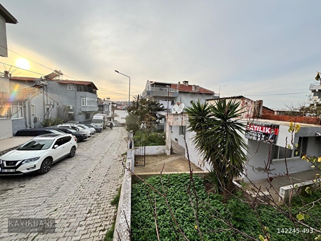 Urla Hacı İsa Mah.Merkez Satılık 3 Tarafı Yol 331m2 Köşe Arsa - Görsel 4