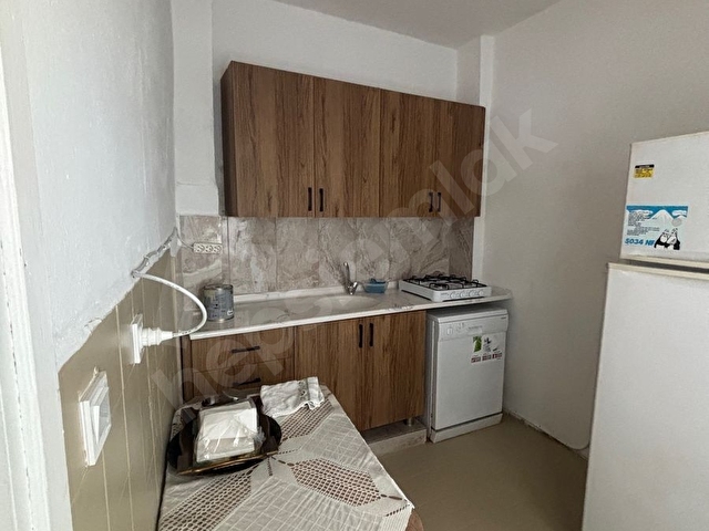 ALAÇATI MERKEZDE HACIMEMİŞİN KALBİNDE MÜSTAKİL EŞYALI EV - Görsel 13