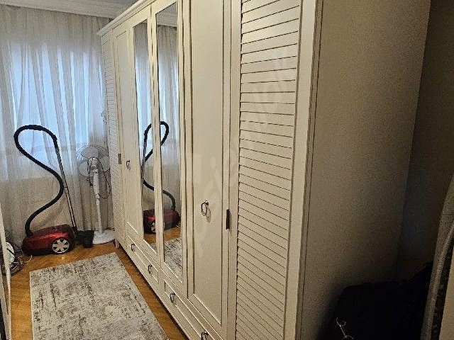 aydinlikevlerde ümit emlaktan satilik 3+1 ara kat. ön cephe acik garaji olan salonbagimsiz daire - Görsel 7