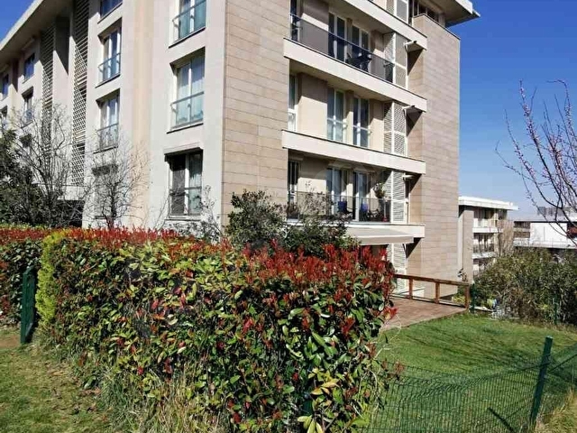 PENDİK ÇAMLIK CRYSTAL SİTESİNDE KİRALIK 1+1 FULL EŞYALI DAİRE