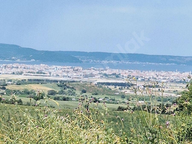 ÇANAKKALE MERKEZ SARICAELİNDE SATILIK TARLA DENİZ MANZARALI