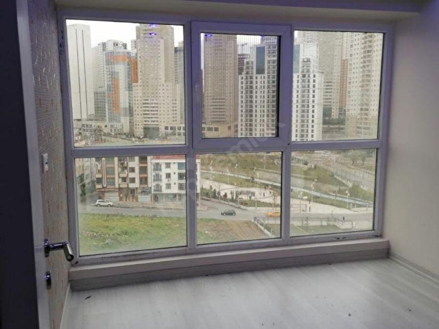 METROBÜSE 5 DAKİKA KİRALIK DAİRE 2+1 AÇIK VE KAPALI HAVUZ SPA 71772