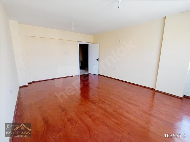 KUŞADASI MERKEZ DENİZ MANZARALI KAPALI MUTFAK KİRALIK 3+1 DAİRE