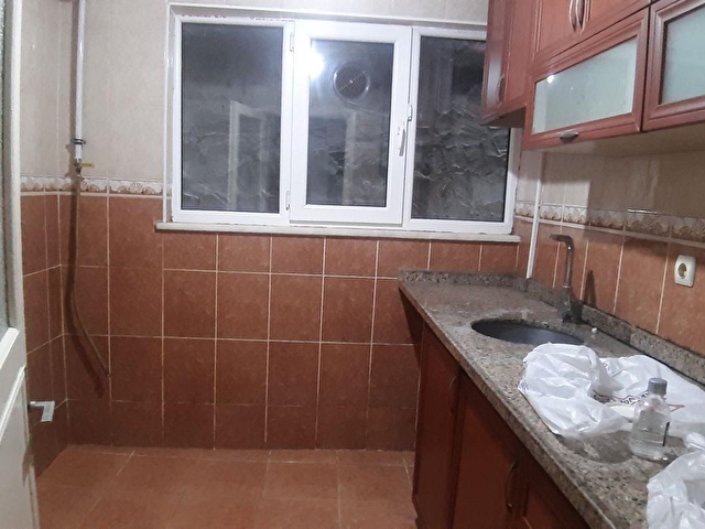 Gultepe Dernek Caddesi Uzeri 2 1 Temiz Boyali Kiralik Daire 18009 3098 Hurriyet Emlak