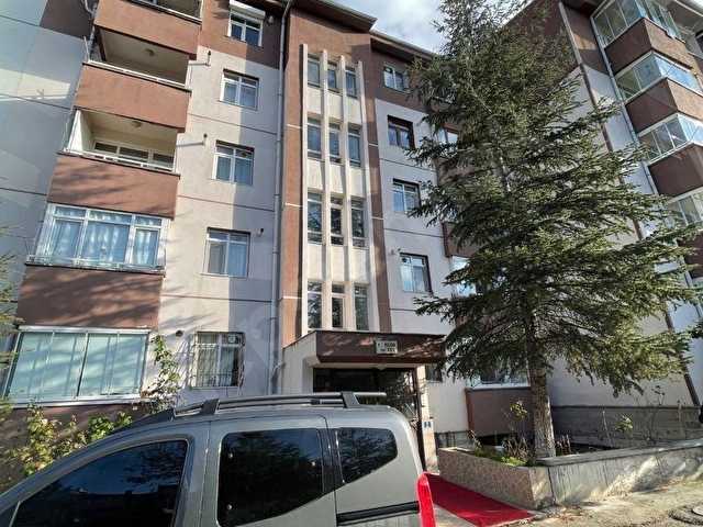 POLAT LİVE EMLAKDAN KARDELEN MAH. 3+1 FULL YAPILI SATILIK DAİRE - Görsel 2