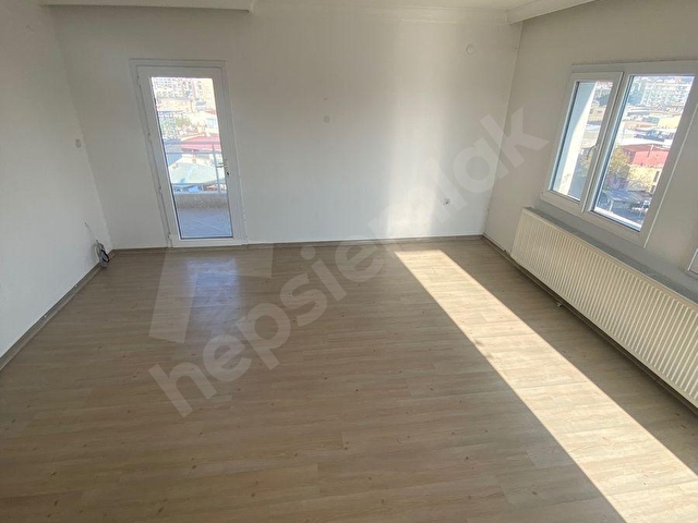 8.450.000 TL BAYRAKLI SALHANE DE DENİZ MANZARALI DAİRE - Görsel 6