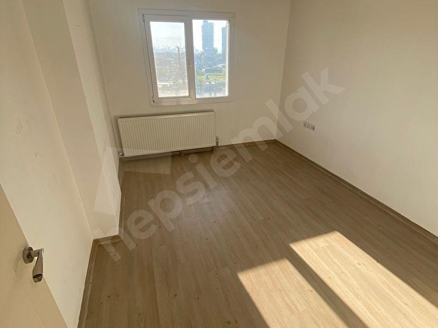 8.450.000 TL BAYRAKLI SALHANE DE DENİZ MANZARALI DAİRE - Görsel 8