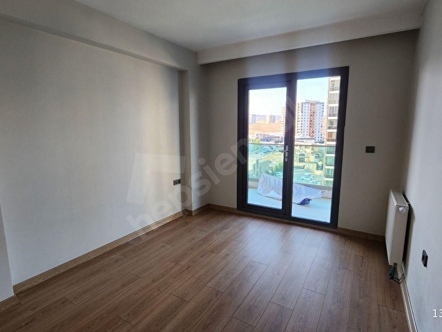 Cumhuriyet Mahallesinde Plus Life da 4+1 Kiralık Daire - Görsel 13