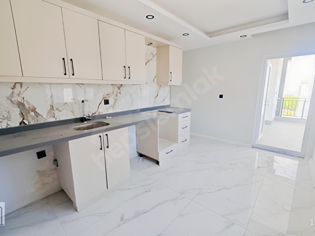 KEPEZ AKTOPRAK MAHALLESİ HAVUZLU SİTEDE KATTA 2+1 SATILIK DAİRE - Görsel 6