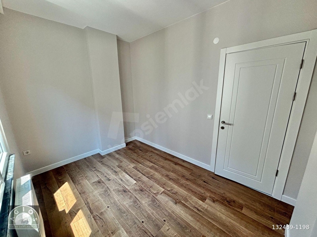 AGİOSTAN BAĞDATA ÇOK YAKIN 140M2 3+1 BALKONLU EBEVEYNLİ BOŞ - Görsel 21