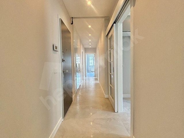 AGİOSTAN BAĞDATA ÇOK YAKIN 140M2 3+1 BALKONLU EBEVEYNLİ BOŞ - Görsel 19