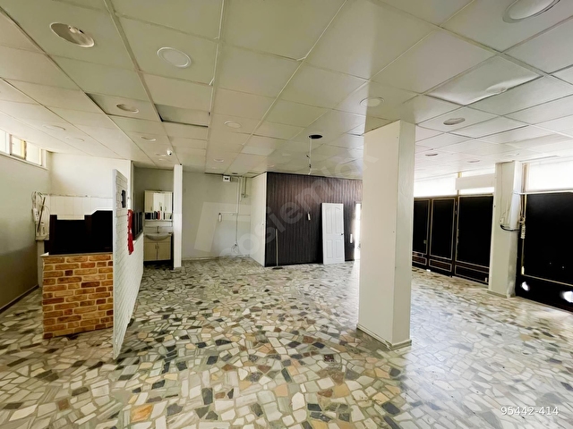 BAYRAMPAŞA ALTINTEPSİ MAH. LOZAN SOKAK TA 220m² KİRALIK İŞYERİ! - Görsel 2