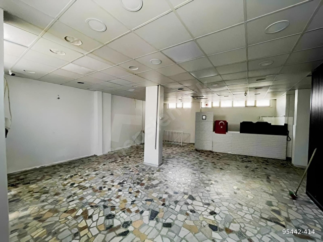 BAYRAMPAŞA ALTINTEPSİ MAH. LOZAN SOKAK TA 220m² KİRALIK İŞYERİ! - Görsel 3