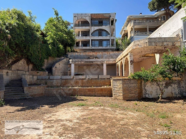 Planet’ten Deniz Manzaralı Havuzlu Rıhtımlı Düz Arazili Yalı - Görsel 5