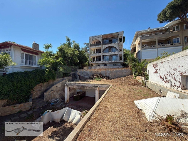 Planet’ten Deniz Manzaralı Havuzlu Rıhtımlı Düz Arazili Yalı - Görsel 21
