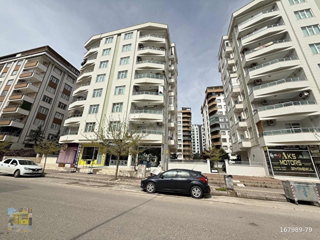 ATAKENTTE CADDE ÜSTÜ ARAKAT 3+1