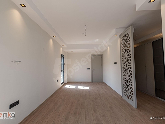 Yelkide 5+2 Asansörlü Satılık Lüks Villa - Görsel 28