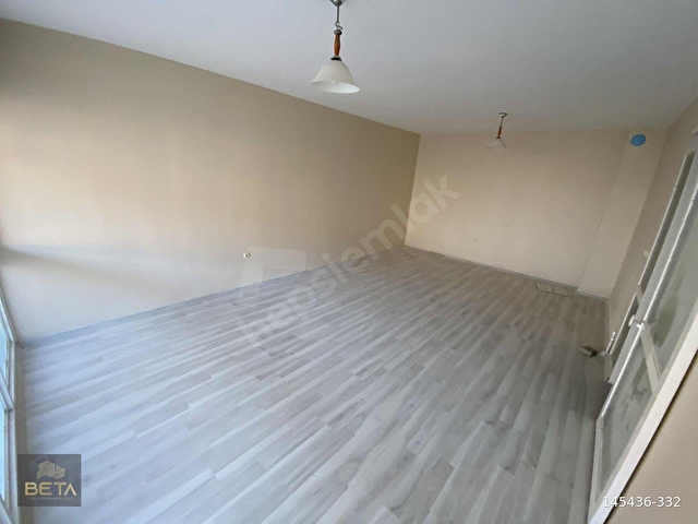 100.YIL MAH. 3+1 PARKELİ BOYALI ARA KAT KİRALIK DAİRE ! - Görsel 6