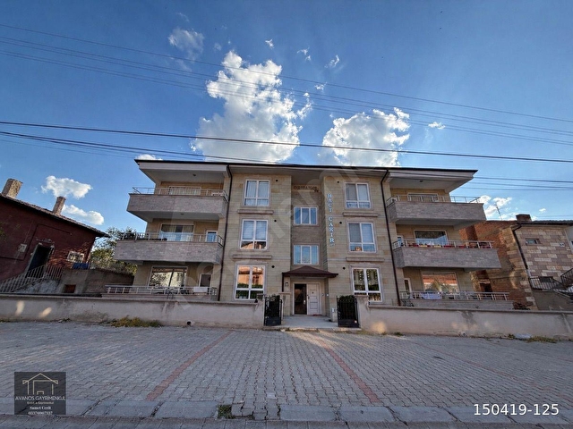 *AVANOS GAYRİMENKUL* Çarşı Merkeze Yakın 4+1 Geniş 180M2 Dairelr
