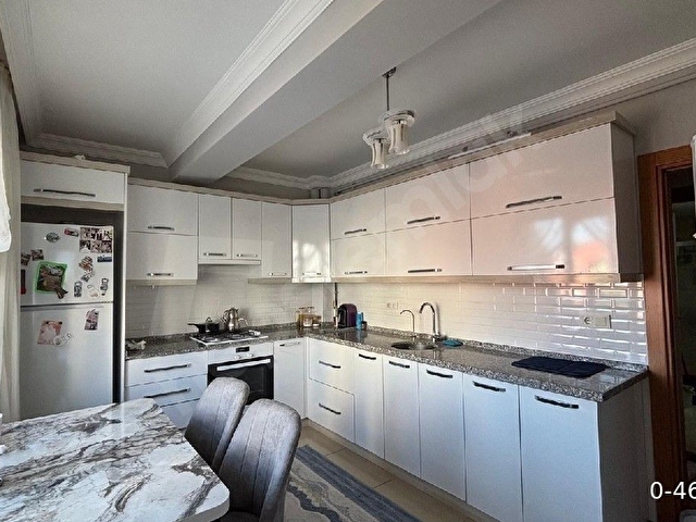 İBRAHİM TAHTAKILIÇ CADDESİ ÜZERİNDE ARA KAT 2+1 SATILIK DAİRE - Görsel 5