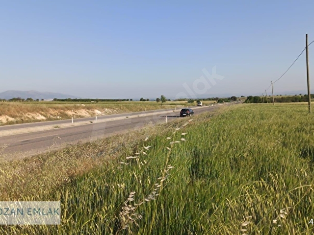 UŞAK-DENİZLİ YOLU ÜZERİ AKARCADA  OZAN DAN SATILIK TARLA - Görsel 17