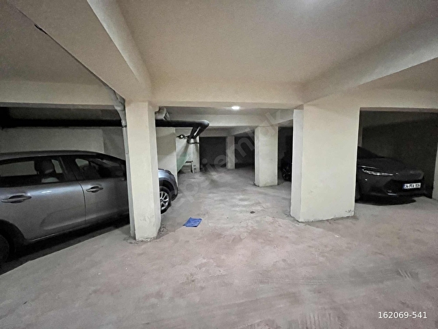 ÇELİKTEPEDE TERASLI | OTOPARKLI | YENİ BİNA 2+1 - Görsel 24