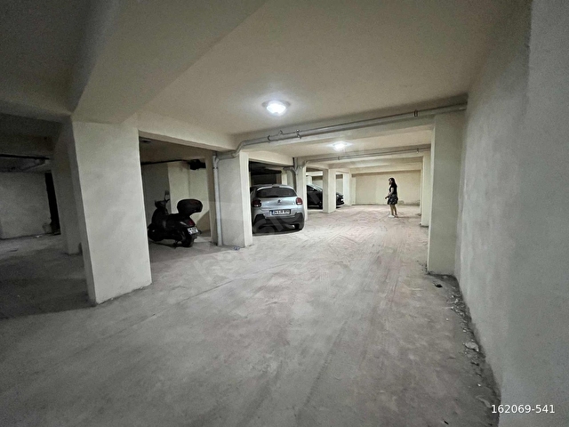 ÇELİKTEPEDE TERASLI | OTOPARKLI | YENİ BİNA 2+1 - Görsel 23