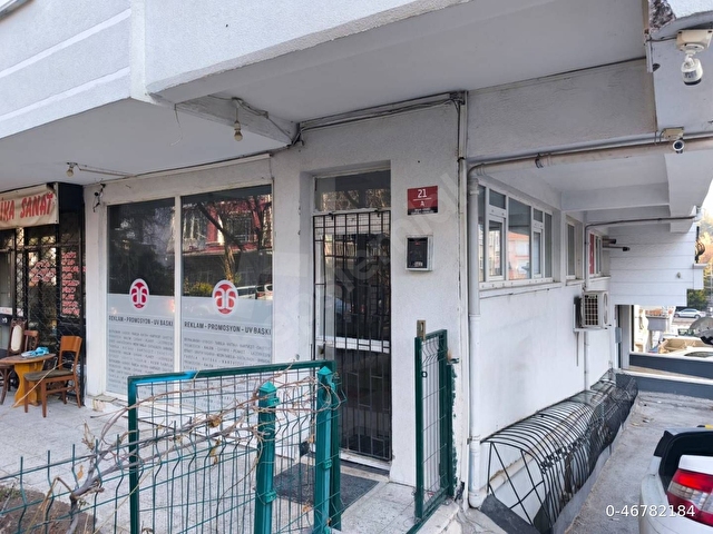 SAHİBİNDEN SATILIK YAPRAK SOKAKDA 50 m² DÜKKAN - Görsel 2