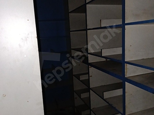 Akarsu emlaktan Fâtih sanayi sitesinde kurumsal firmalara kiralık 370 m2 iş yeri - Görsel 11