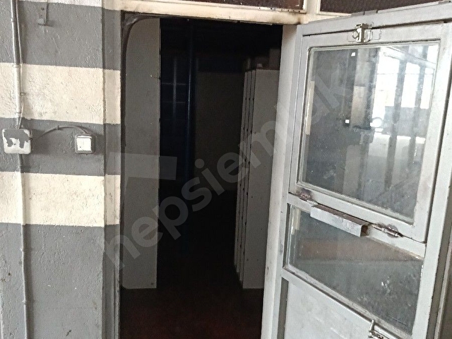 Akarsu emlaktan Fâtih sanayi sitesinde kurumsal firmalara kiralık 370 m2 iş yeri - Görsel 12