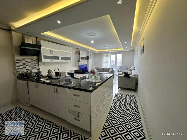 Sultangazi Cebeci Mah Atatürk Blv. Satılık 200m2 Dubleks Daire