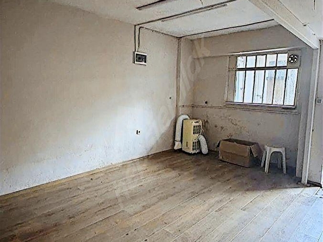CADDE ÜZERİ DOĞALGAZLI WCLİ 10M2 DEPO&DÜKKAN&OFİS - Görsel 9