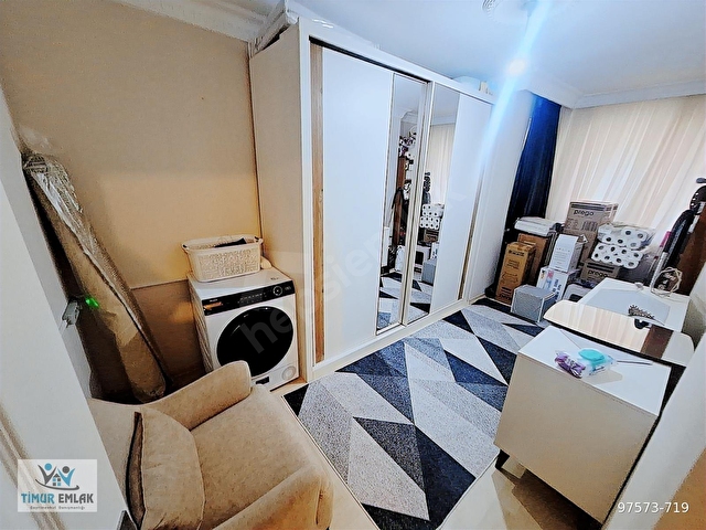 ŞÜKRÜBEY METROBÜSE 2 DAKİKA SATILIK 2+1 ARAKAT DAİRE - Görsel 25