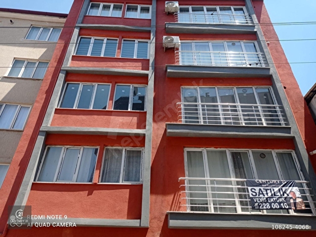 Century 21 Baldan Gümüşçeşme Mahallesinde Satılık 2+1 Daire
