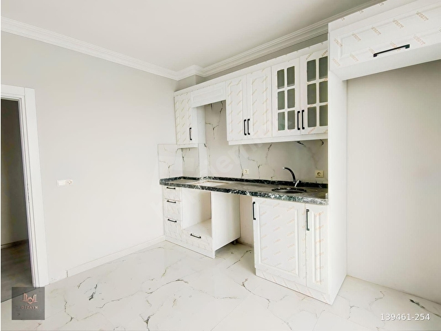 CENGİZ TOPEL CADDESİ ÜZERİNDE DENİZ MANZARALI SATILIK 3+1 DAİRE - Görsel 24
