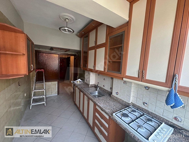 BAKIRKÖY SAKIZAĞACINDA MUHTEŞEM MANZARALI SATILIK DAİRE 2+1 110 M2 - Görsel 18