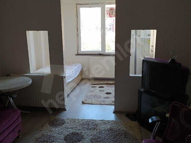 ÇARŞIDA,CADDE ÜSTÜ,HER YERE YAKIN,KOMBİLİ,EŞYALI KİRALIK STÜDYO DAİRE - Görsel 5