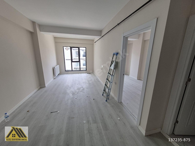 SU DEPOSU CİVARI 1+1 HAVUZLU SİTE İÇİ -ARAKAT- KAPALI CAM BALKON - Görsel 7