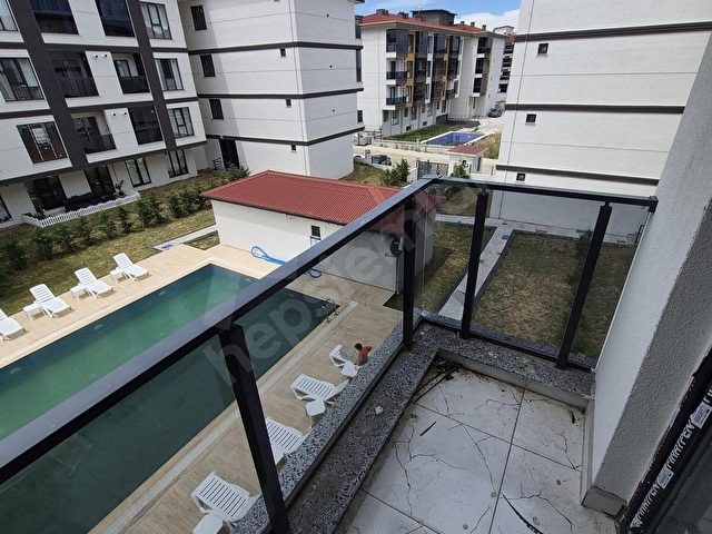 SU DEPOSU CİVARI 1+1 HAVUZLU SİTE İÇİ -ARAKAT- KAPALI CAM BALKON - Görsel 13