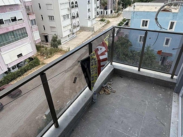 SÜPER KONUMDA DENİZ MANZARALI VE İSKANLI GENİŞ 1+1 DAİRE - Görsel 13