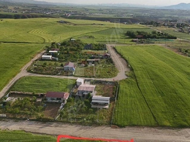 Lalahan da manzarali Tek Tapu 3 kat imarli arsa - Görsel 5