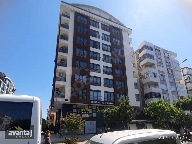 TONGUC CAD UZERINDE İŞ MERKEZİNDE KİRALIK ON CEPHE  MOBLELI 2+1 OFİS KATI