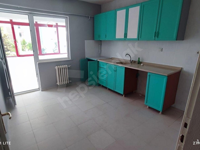 YAKACIK // BURCU TEMEL SİTESİ // 120M2GENİŞ 3+1 BALKON/BARBEKÜ - Görsel 5