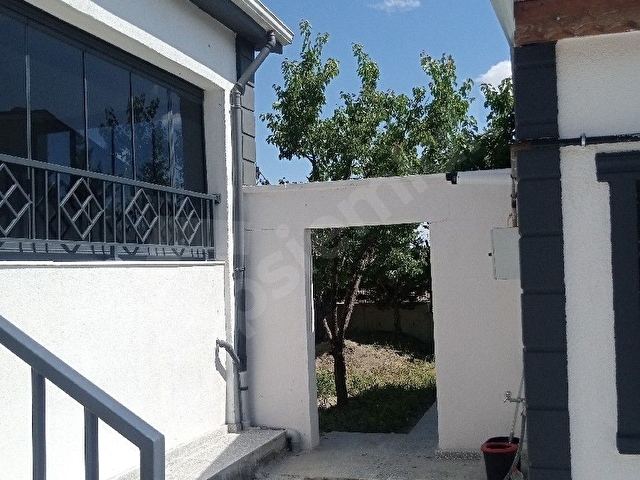 Maliyeti ne satılık iskanlı ruhsatlı villa - Görsel 11