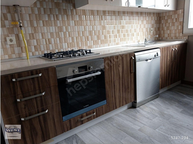 ÇEKMEKÖY, PLATİN EVLERDE, GÜNEY CEPHE, 220 m2 KEYİFLİ ÇATI DUBLEX - Görsel 13