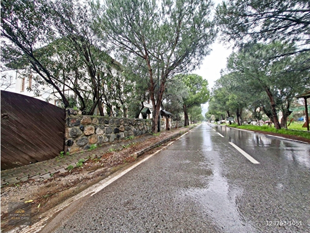 Edremit Kızılkeçili Satılık