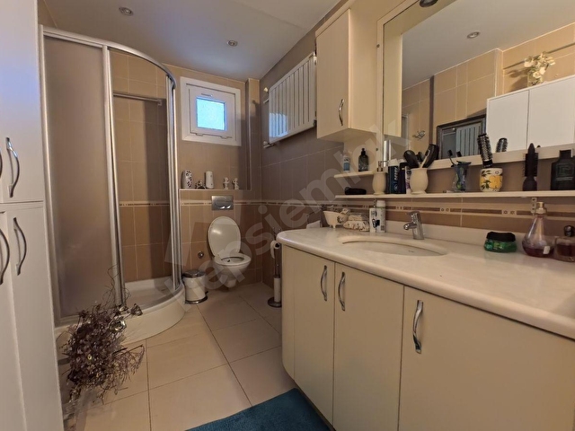 Şişli Terakki Yakını 180 m2 Geniş ve Konforlu Kiralık 3+1 - Görsel 25