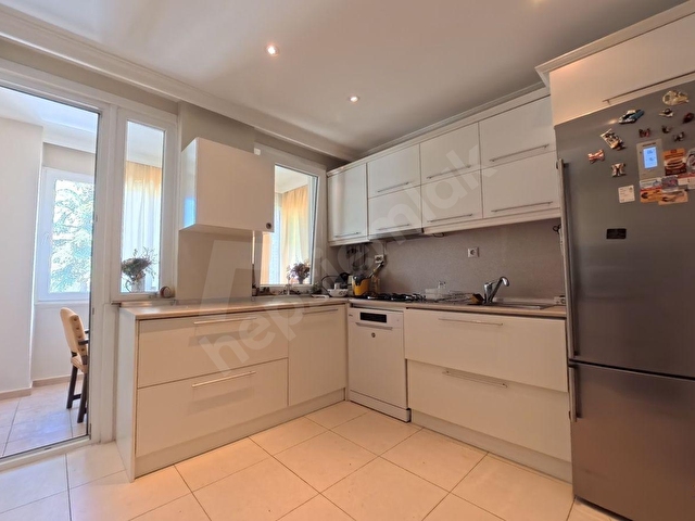 Şişli Terakki Yakını 180 m2 Geniş ve Konforlu Kiralık 3+1 - Görsel 3