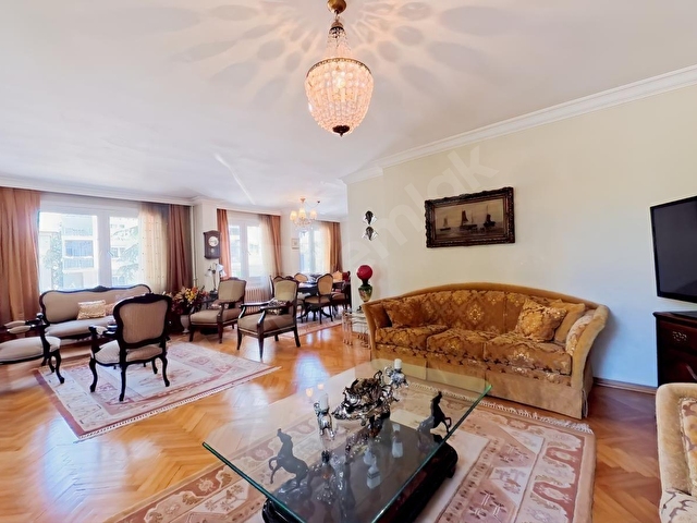 Şişli Terakki Yakını 180 m2 Geniş ve Konforlu Kiralık 3+1 - Görsel 2